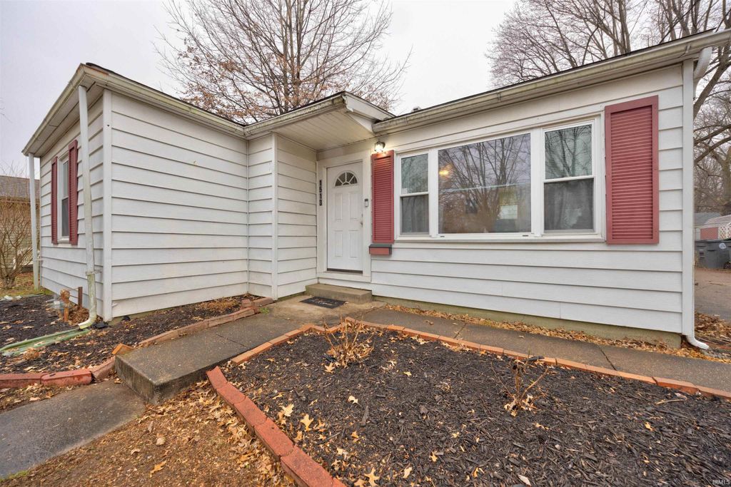 Photo of 1513 MacArthur Circle, Evansville, IN 47714 (MLS # 202602173)