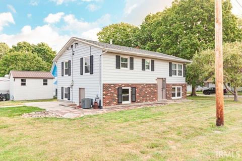 Tiny photo for 705 S Wood Street, Brookston, IN 47923 (MLS # 202537110)