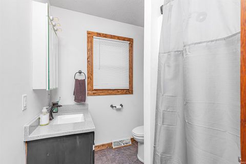 Tiny photo for 705 S Wood Street, Brookston, IN 47923 (MLS # 202537110)