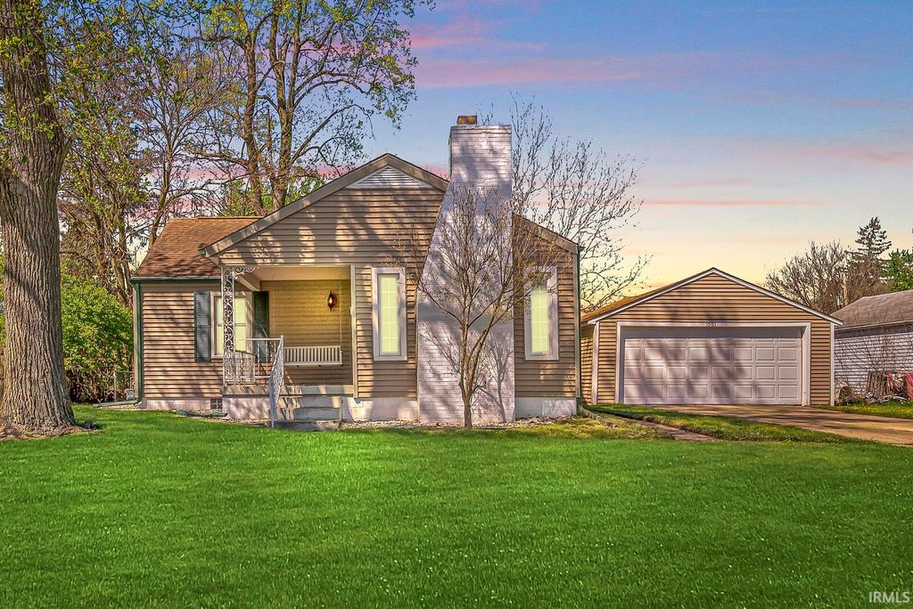 Photo of 1001 S Lombardy Drive, South Bend, IN 46619 (MLS # 202614964)