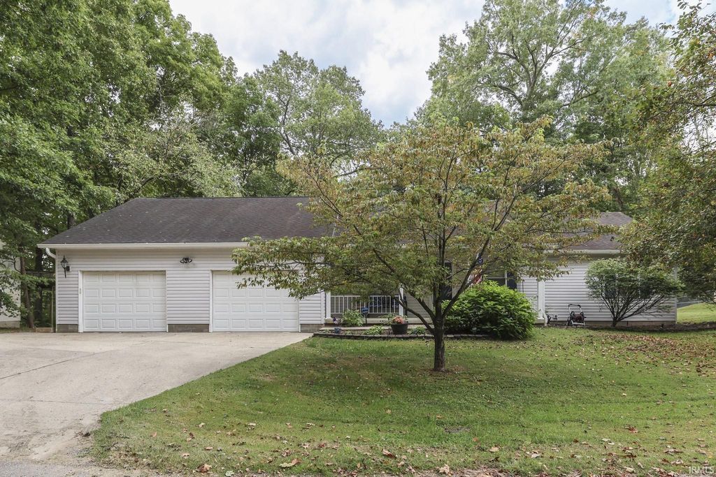 Photo of 596 Briarwood Lane, Bedford, IN 47421 (MLS # 202544013)