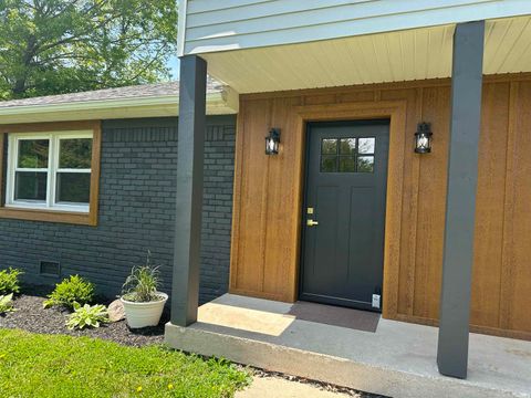 Tiny photo for 1756 S Riverview Road Road, Peru, IN 46970 (MLS # 202617777)