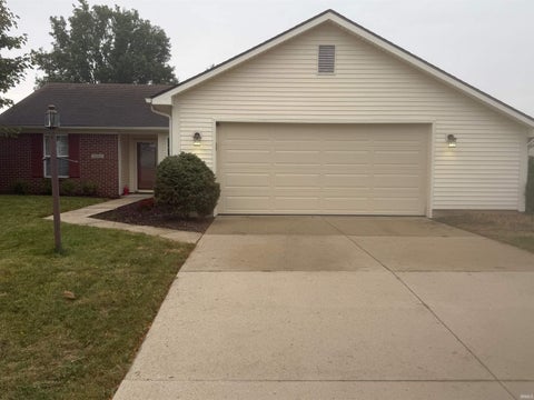 Photo of 10811 Lake Shasta Court, Fort Wayne, IN 46804 (MLS # 202642878)