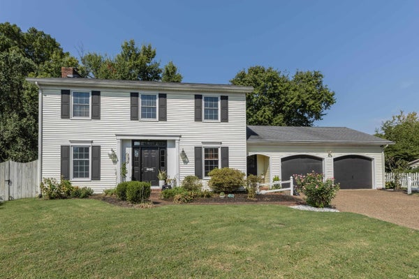 8030 CRESTWOOD CT, EVANSVILLE, IN 47715 - Image d0ee4c6cc64c81114a0aa336e1bc5df4/909933566