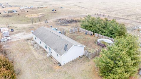 Tiny photo for 8761 N 1300 E, Burnettsville, IN 47926 (MLS # 202600942)