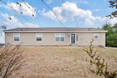 Tiny photo for 8761 N 1300 E, Burnettsville, IN 47926 (MLS # 202600942)