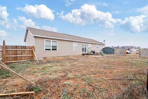 Tiny photo for 8761 N 1300 E, Burnettsville, IN 47926 (MLS # 202600942)