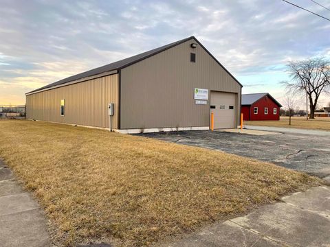 Tiny photo for 1870 -1890 SW Hoosier Boulevard, Peru, IN 46970 (MLS # 202506558)