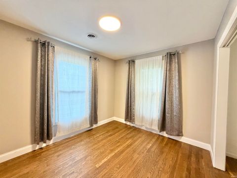 Tiny photo for 800 Upland Drive, Logansport, IN 46947 (MLS # 202628995)