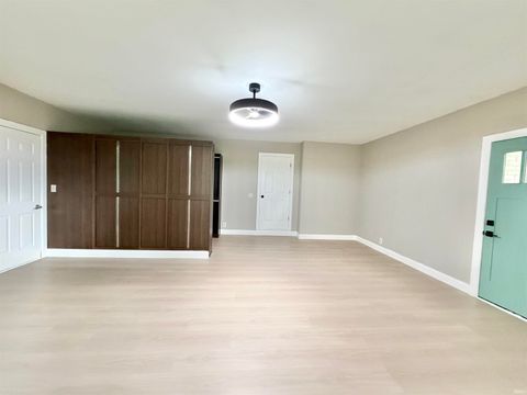 Tiny photo for 800 Upland Drive, Logansport, IN 46947 (MLS # 202628995)