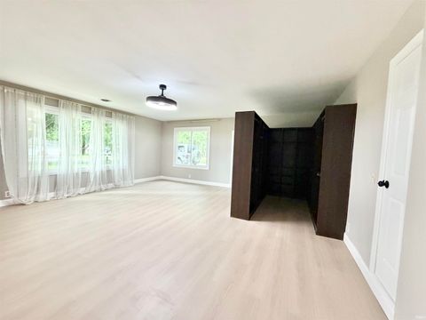 Tiny photo for 800 Upland Drive, Logansport, IN 46947 (MLS # 202628995)