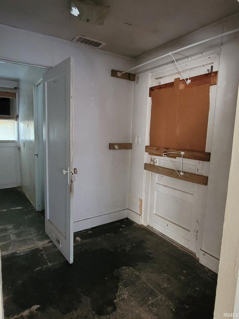 Tiny photo for 530 W Jackson Street, Galveston, IN 46932 (MLS # 202614294)