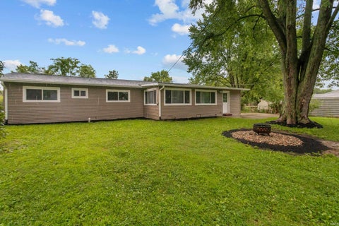 Tiny photo for 603 W WASHINGTON Street, Galveston, IN 46932 (MLS # 202633282)