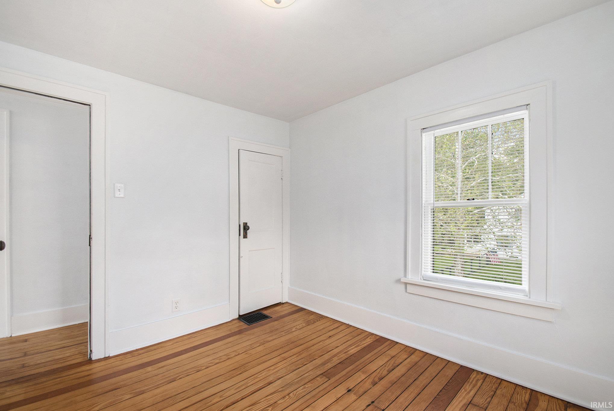 South Bend, Indiana 46614, United States, 3 Bedrooms Bedrooms, ,1 BathroomBathrooms,Residential,Active,132302