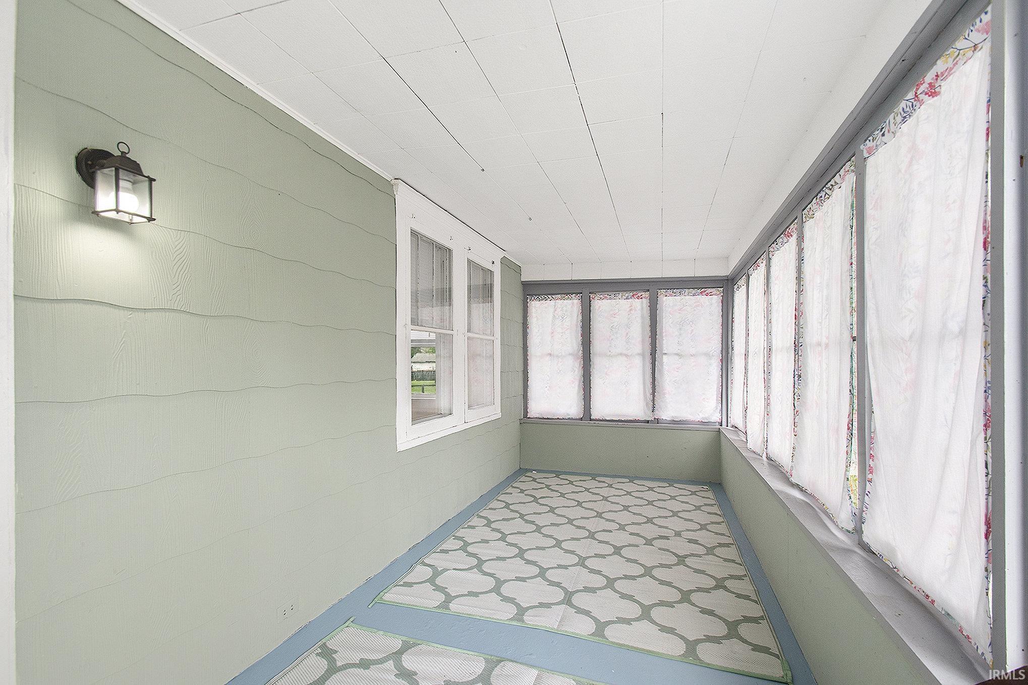 South Bend, Indiana 46614, United States, 3 Bedrooms Bedrooms, ,1 BathroomBathrooms,Residential,Active,132302