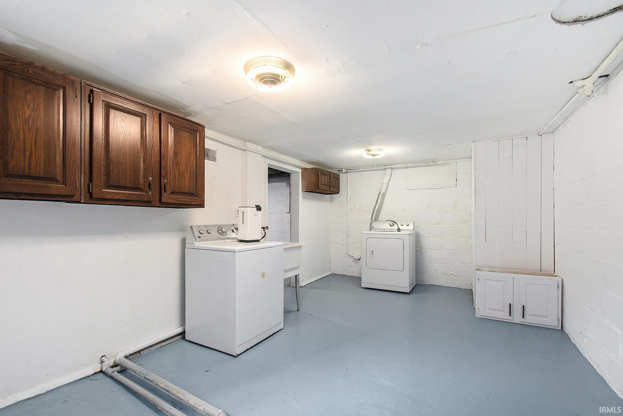 South Bend, Indiana 46614, United States, 3 Bedrooms Bedrooms, ,1 BathroomBathrooms,Residential,Active,132302