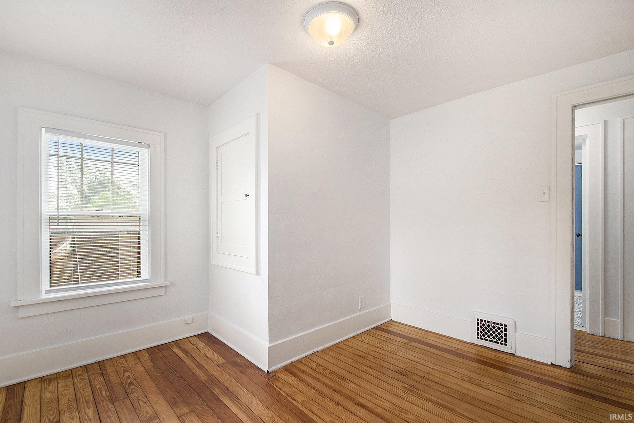 South Bend, Indiana 46614, United States, 3 Bedrooms Bedrooms, ,1 BathroomBathrooms,Residential,Active,132302