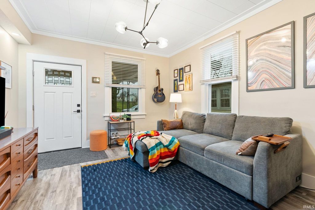 Photo of 1119 Lynn Avenue, Fort Wayne, IN 46805 (MLS # 202608918)