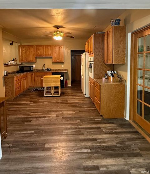 Tiny photo for 519 E Franklin Street, Delphi, IN 46923 (MLS # 202604953)