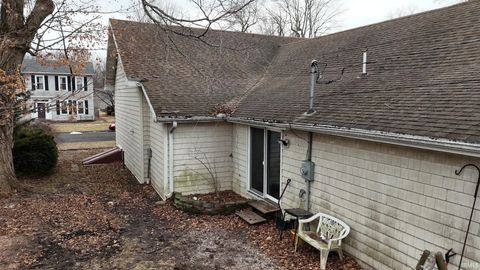 Tiny photo for 519 E Franklin Street, Delphi, IN 46923 (MLS # 202604953)