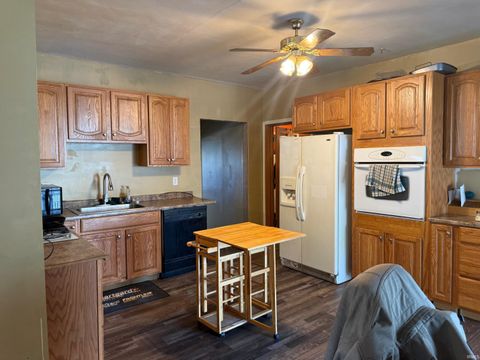 Tiny photo for 519 E Franklin Street, Delphi, IN 46923 (MLS # 202604953)