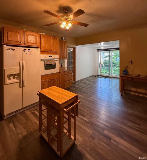 Tiny photo for 519 E Franklin Street, Delphi, IN 46923 (MLS # 202604953)