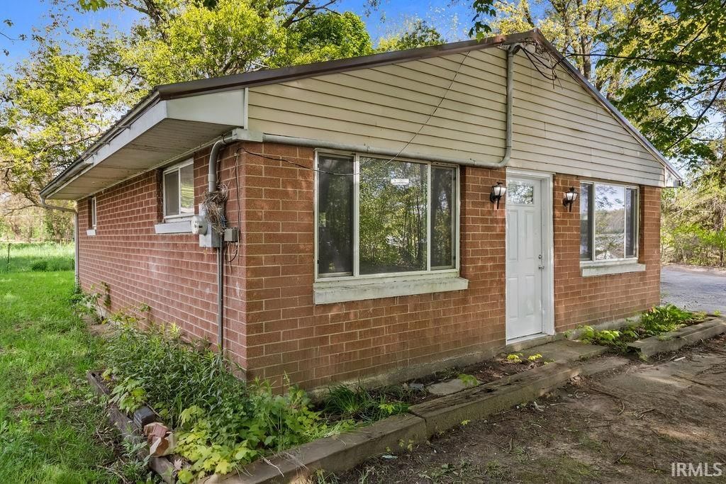 Photo of 4253 S Lakeshore Drive, Mentone, IN 46539 (MLS # 202618054)