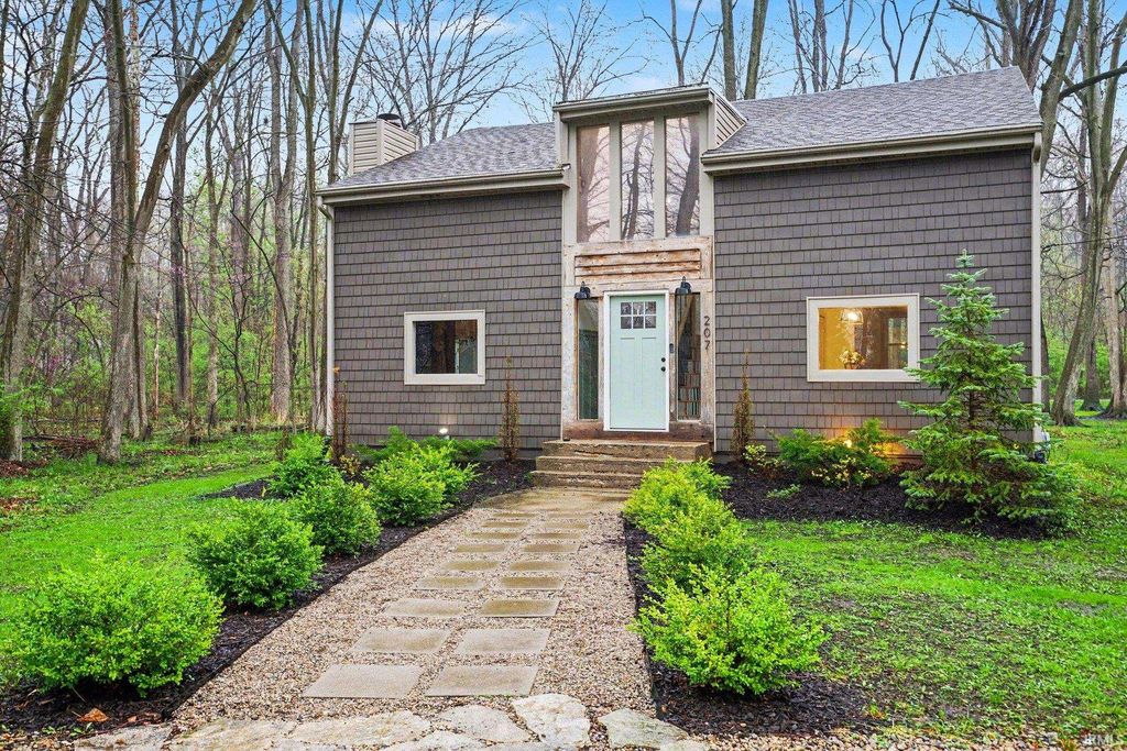 Photo of 207 Boys City Drive, Winona Lake, IN 46590 (MLS # 202614027)