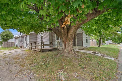 Tiny photo for 915 N Courtland Avenue, Kokomo, IN 46901 (MLS # 202630860)