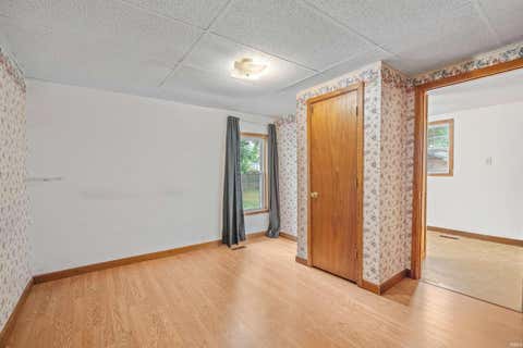 Tiny photo for 915 N Courtland Avenue, Kokomo, IN 46901 (MLS # 202630860)