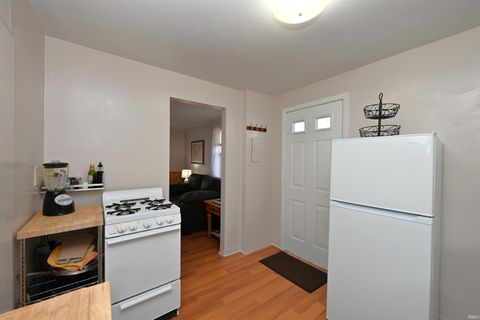 Tiny photo for 621 1/2 S Monticello Street, Winamac, IN 46996 (MLS # 202605111)