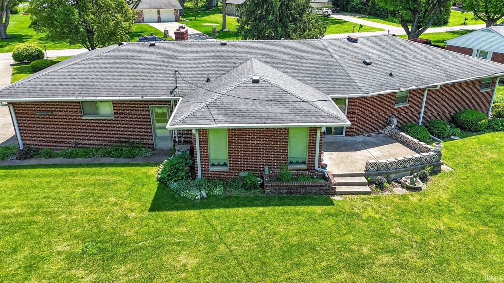 Photo of 2429 Melody Lane, Anderson, IN 46012 (MLS # 202618080)