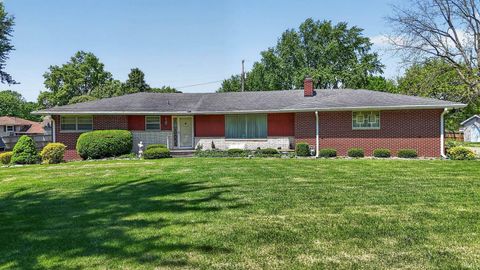 Tiny photo for 2429 Melody Lane, Anderson, IN 46012 (MLS # 202618080)