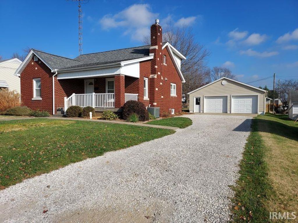 Photo of 1514 Dewey Street, Jasper, IN 47546 (MLS # 202547090)