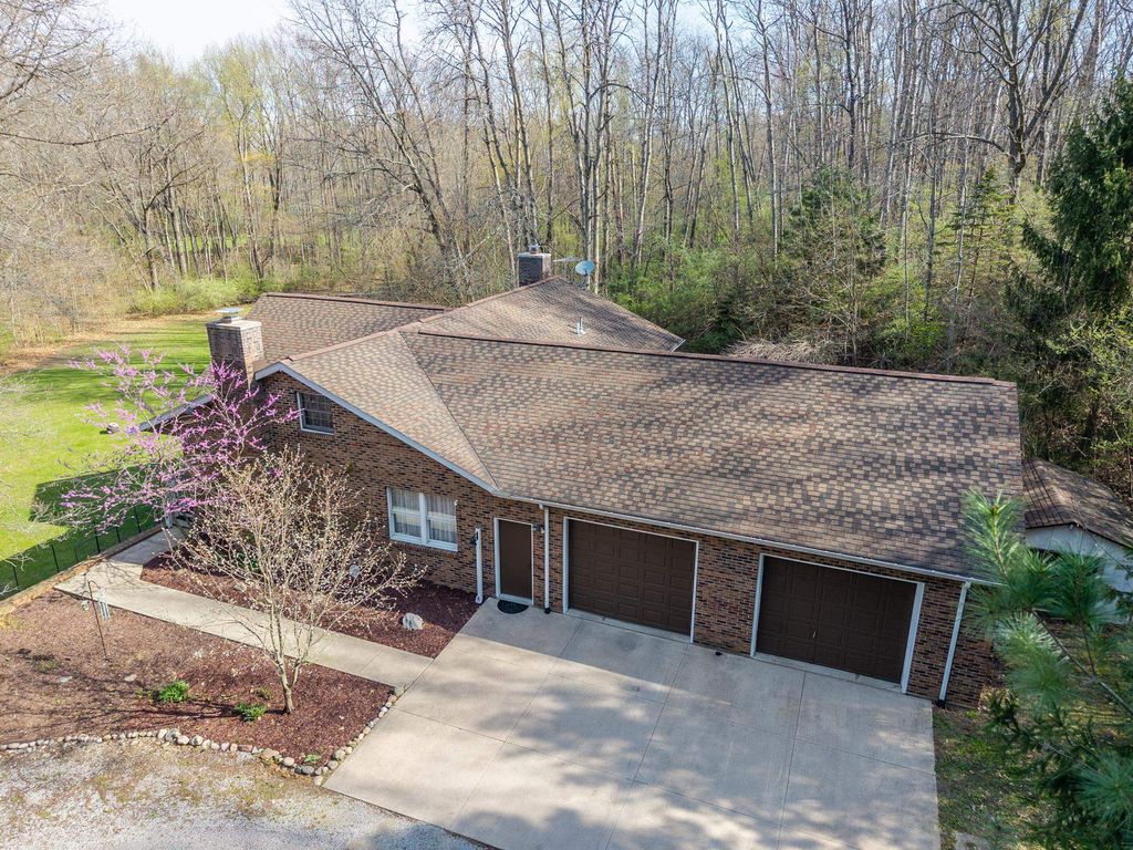 Photo of 3600 N 300 W, Angola, IN 46703 (MLS # 202607916)