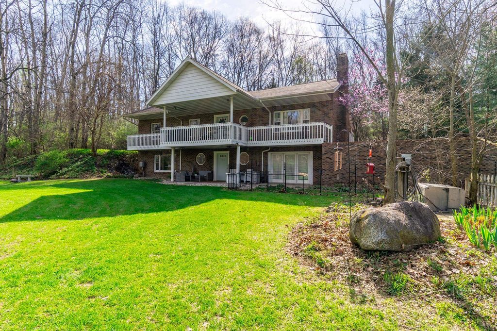 Photo of 3600 N 300 W, Angola, IN 46703 (MLS # 202607916)