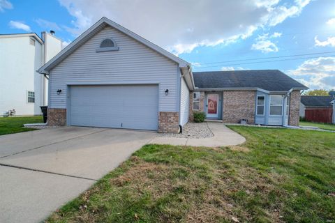 Photo of 26 Haymarket Way, Lafayette, IN 47905 (MLS # 202544045)