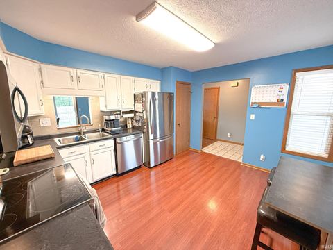 Tiny photo for 26 Haymarket Way, Lafayette, IN 47905 (MLS # 202544045)