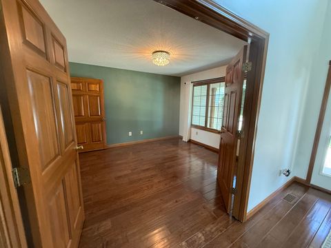 Tiny photo for 602 Nancyk Crossing, Roanoke, IN 46783 (MLS # 202627911)