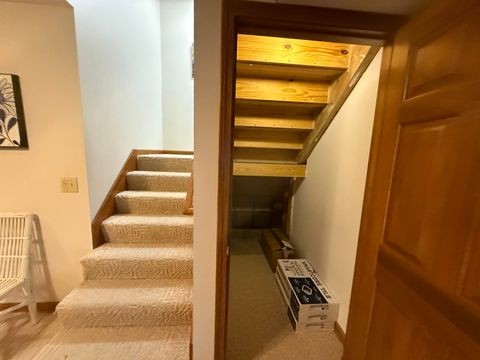 Tiny photo for 602 Nancyk Crossing, Roanoke, IN 46783 (MLS # 202627911)