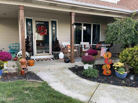 Tiny photo for 602 Nancyk Crossing, Roanoke, IN 46783 (MLS # 202627911)