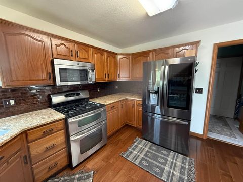 Tiny photo for 602 Nancyk Crossing, Roanoke, IN 46783 (MLS # 202627911)