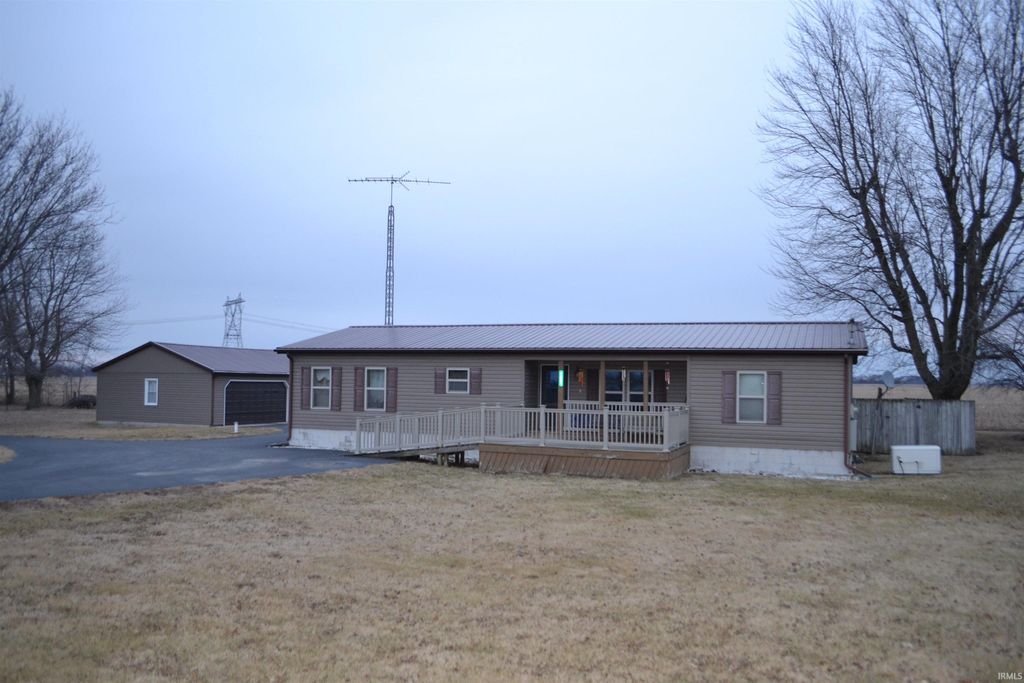 Photo for 1441 N State Road 29, Flora, IN 46929 (MLS # 202503943)