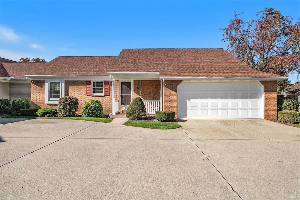 Photo of 1420 #6 Kentfield Way, Goshen, IN 46526 (MLS # 202543652)