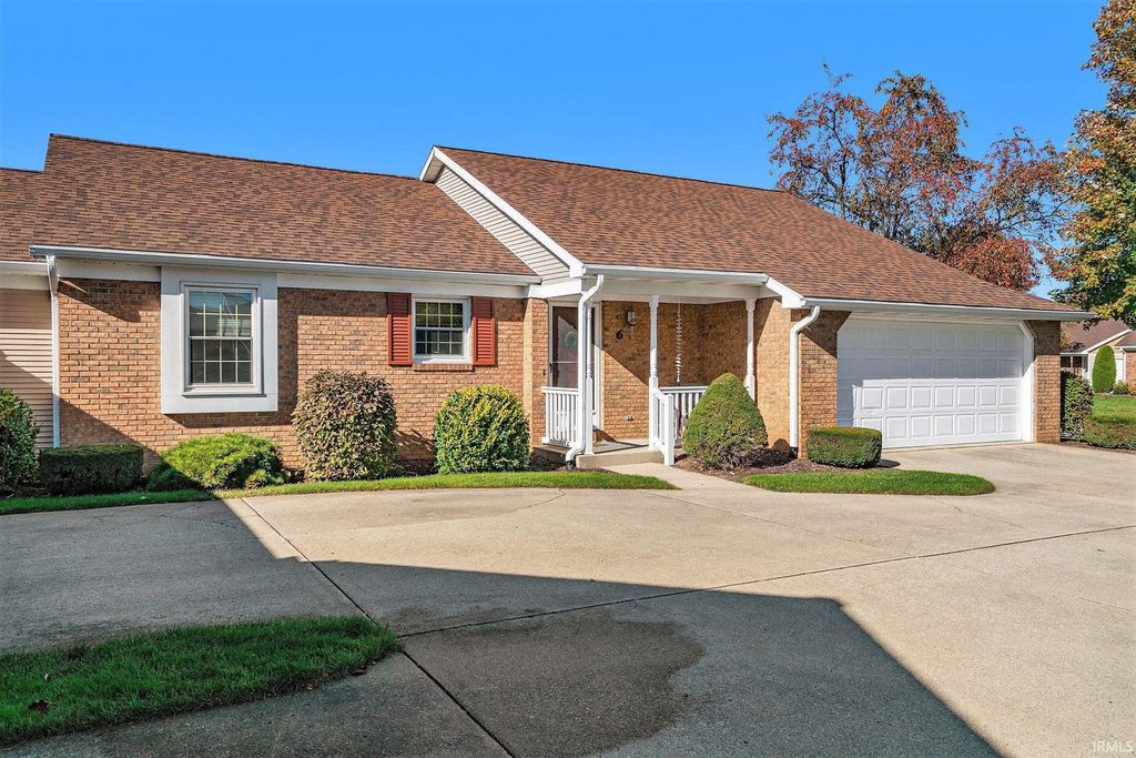 Photo of 1420 #6 Kentfield Way, Goshen, IN 46526 (MLS # 202543652)