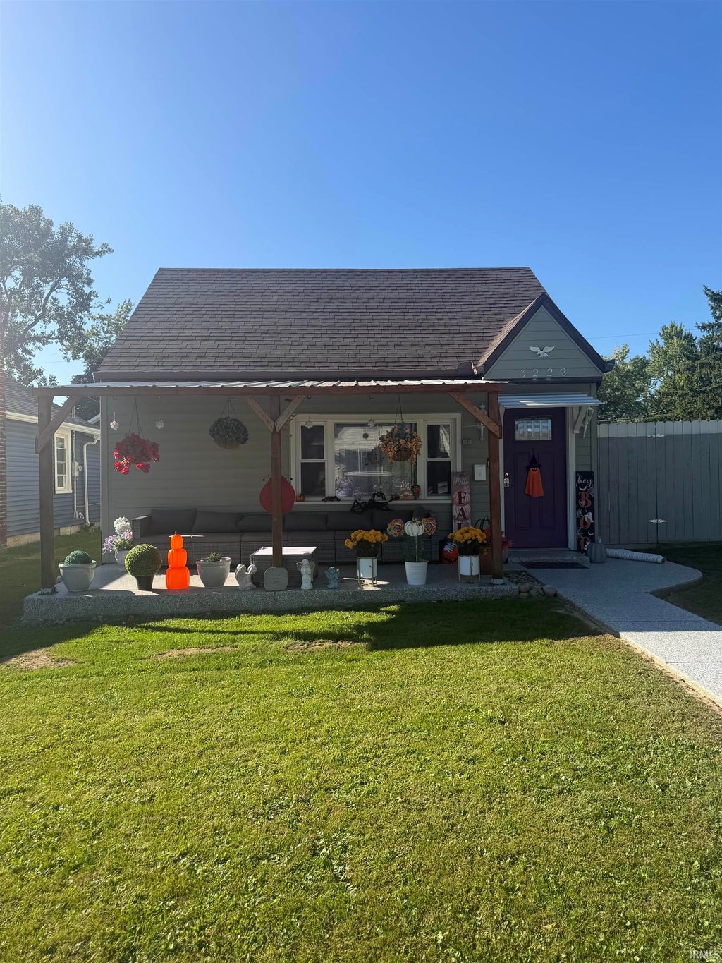 Photo of 3222 Harvester Avenue, Fort Wayne, IN 46803 (MLS # 202639113)