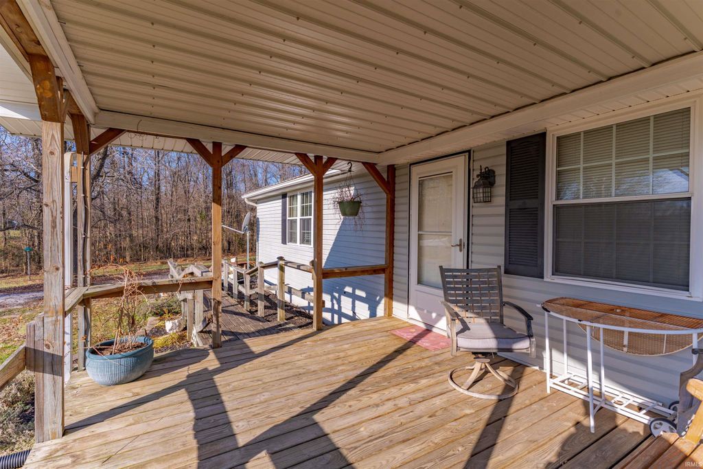 Photo of 1566 E New Hope Road, Boonville, IN 47601 (MLS # 202549181)
