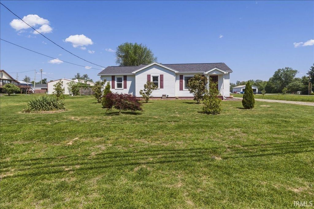Photo of 4900 Daylight Drive, Evansville, IN 47725 (MLS # 202614882)