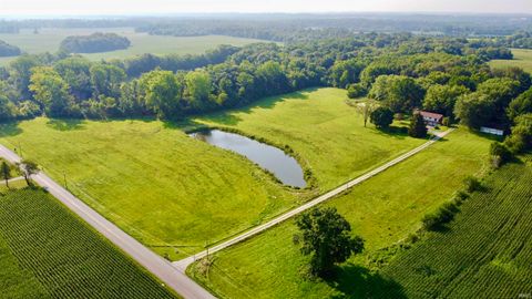 Tiny photo for East 200 N County Road, Logansport, IN 46947 (MLS # 202523216)