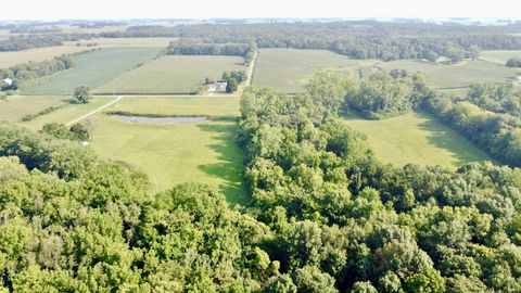 Tiny photo for East 200 N County Road, Logansport, IN 46947 (MLS # 202523216)